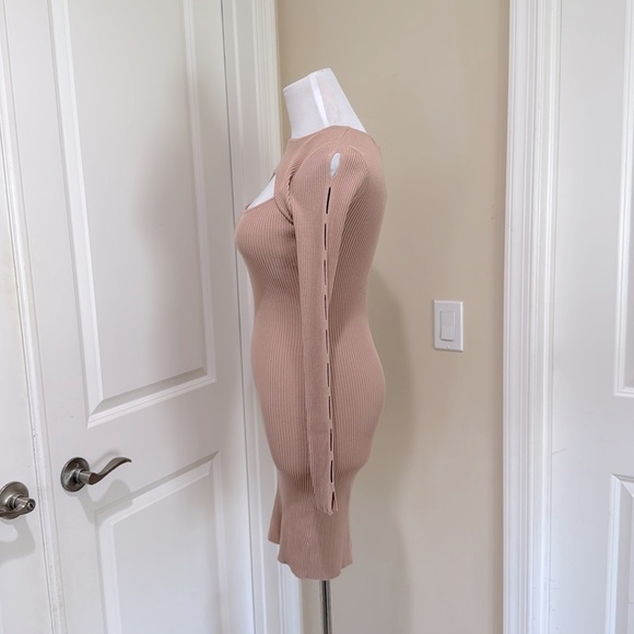 NWT Rebecca Minkoff Lauren Cut Out Detail Nude Wash Sweater Dress Size Small - Picture 5 of 9